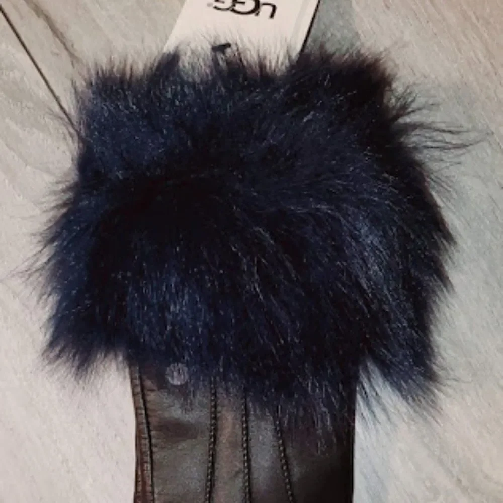 UGG Black LEATHER GLOVES  REAL FUR Blue W/ Shearling cuffs size medium